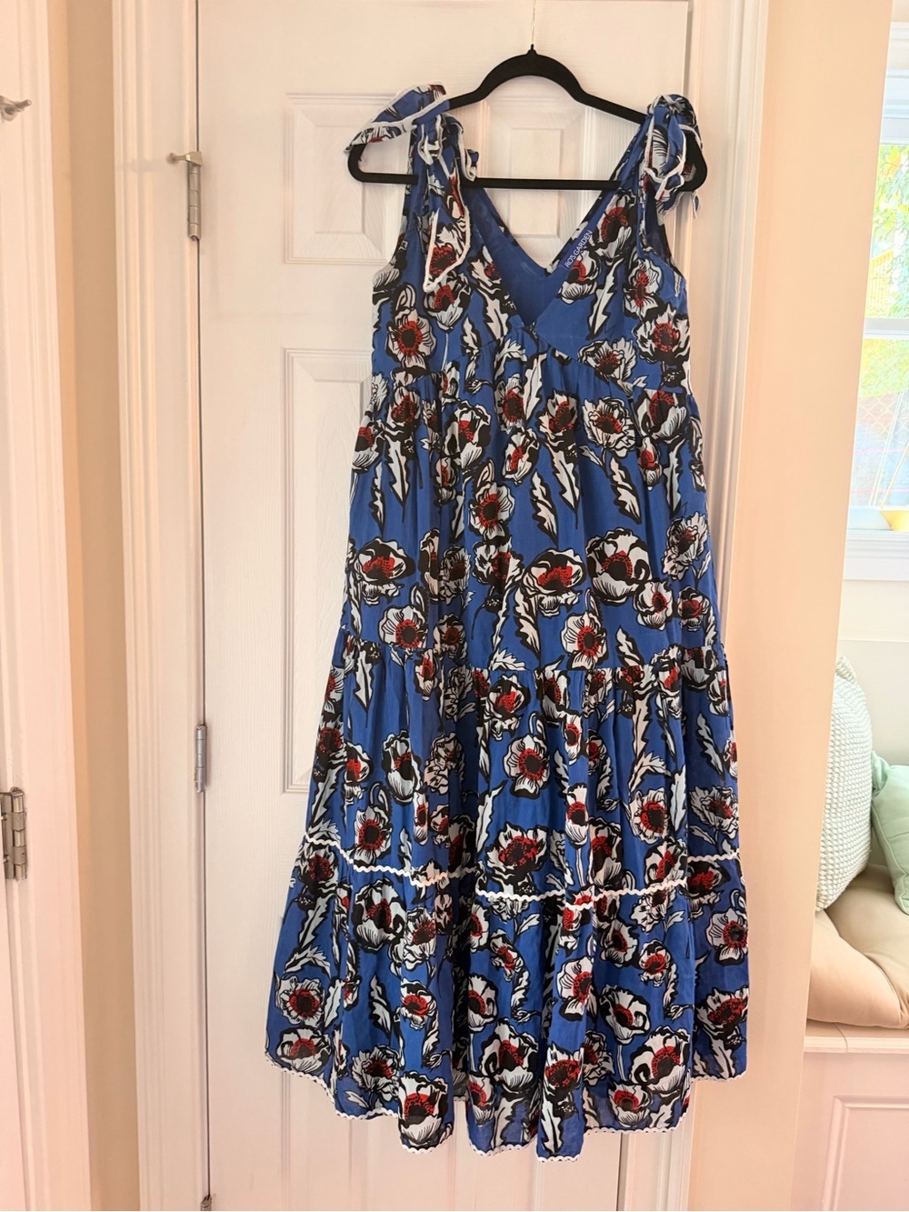 Ro’s Garden Blue Floral Tiered Maxi Dress - Picture 2 of 6